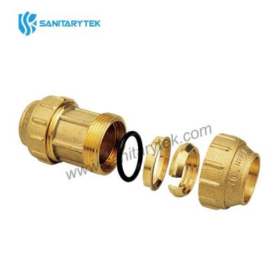 Double straight coupler fitting for polyethylene pipe