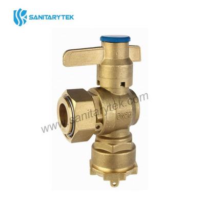Angle lockable ball valve for HDPE pipe with swivel nut