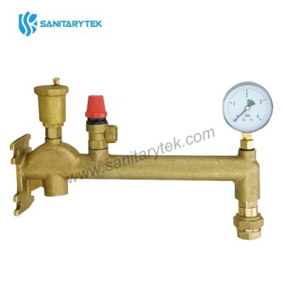 Assembled wall mounting manifold for heating system