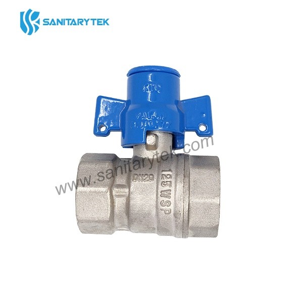 Brass ball valve with lock, butterfly handle - Image 5