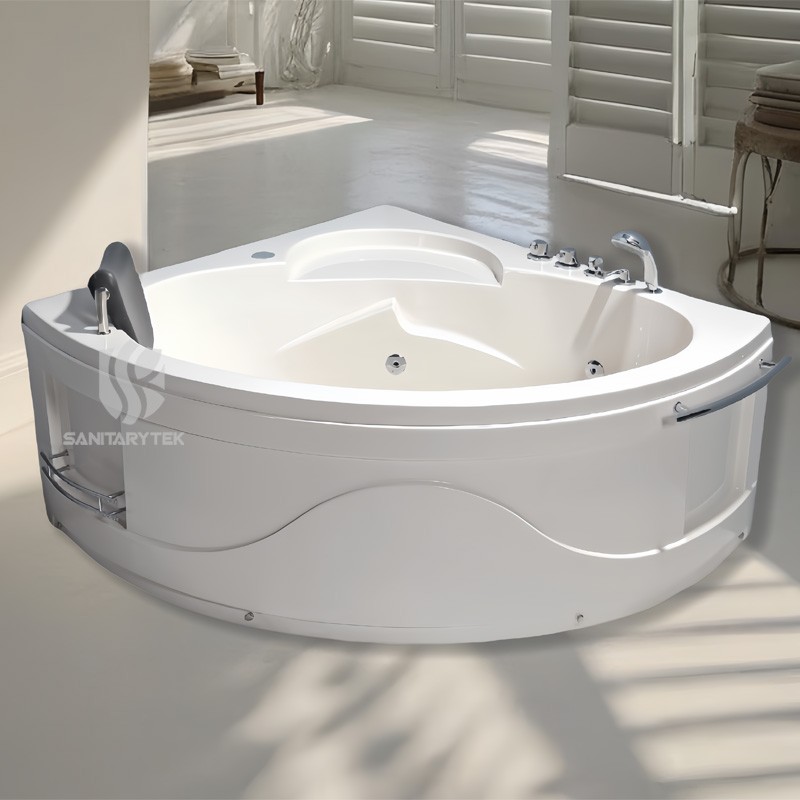 Whirlpool Corner bath tub 130 X 130 cm 1 person