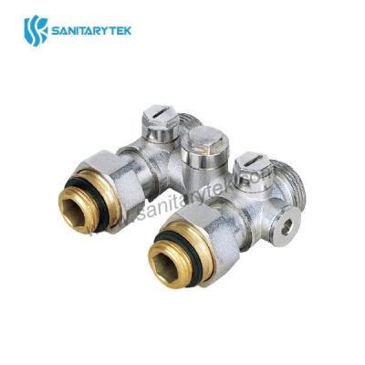 Straight thermostatic radiator valve for panel radiators